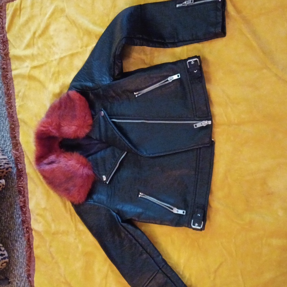Moto jacket with removable faux fur collar